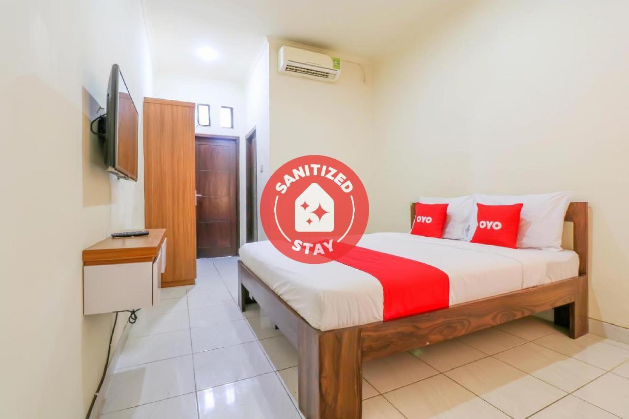 Oyo 2178 Merthan House Семиняк Екстериор снимка