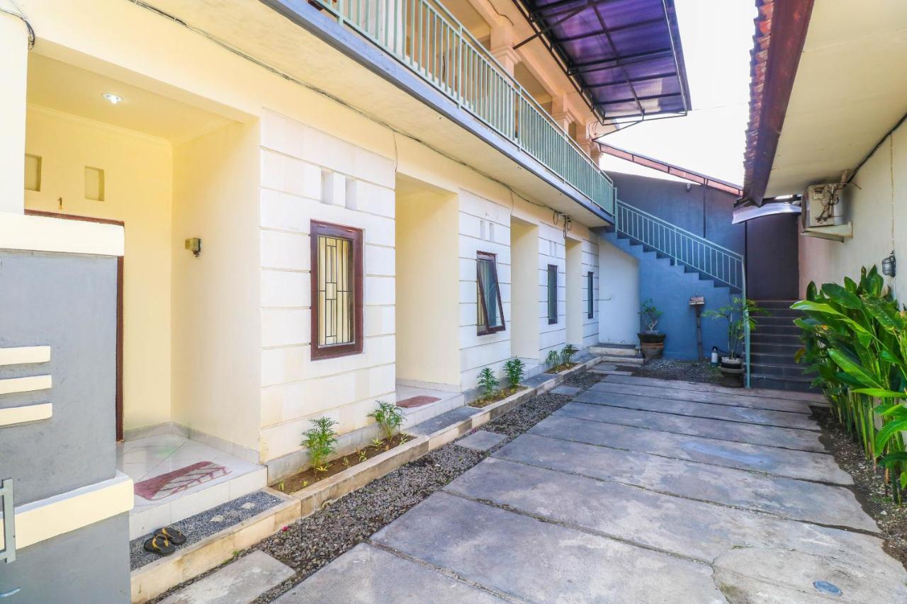 Oyo 2178 Merthan House Семиняк Екстериор снимка
