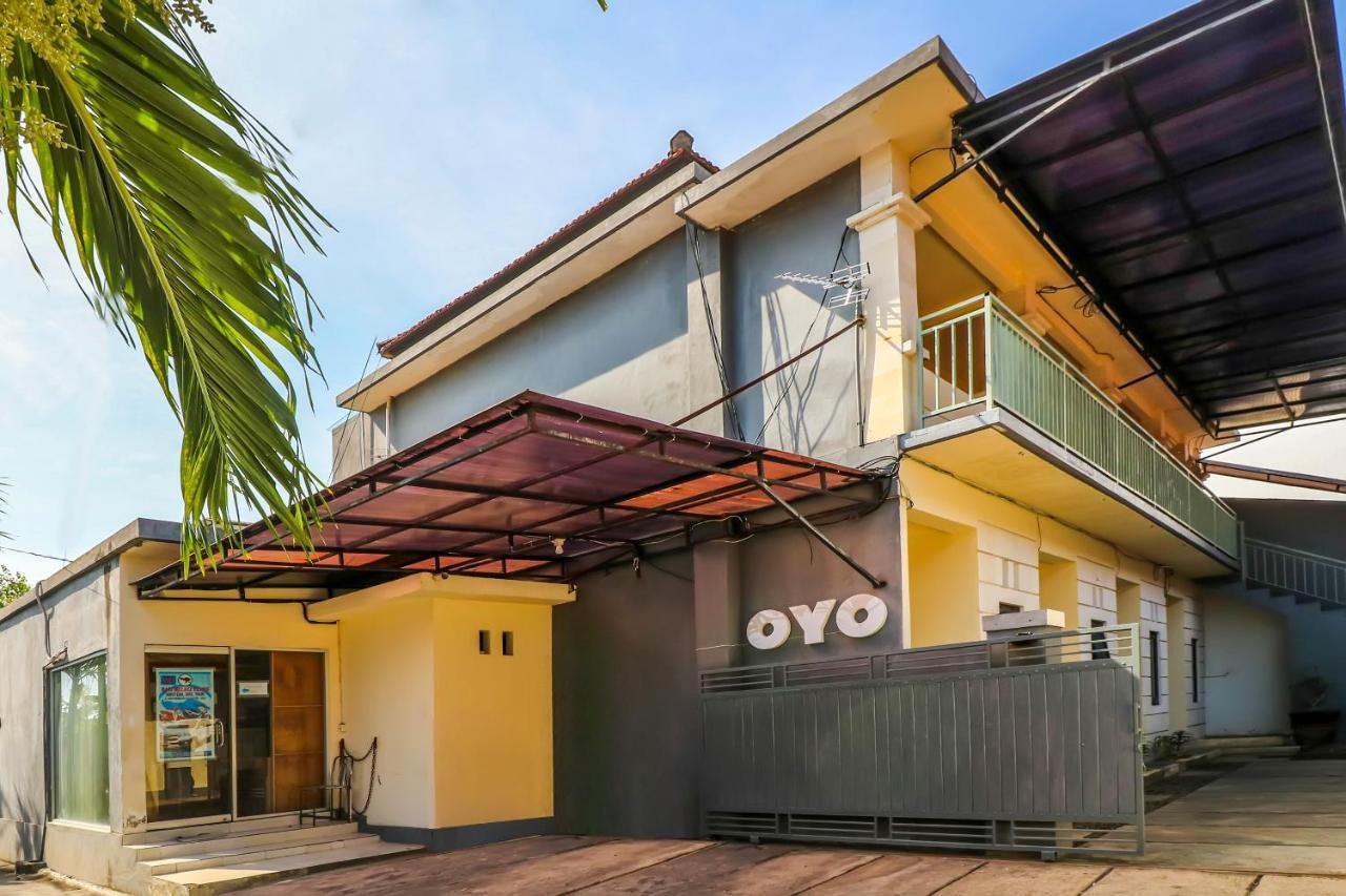 Oyo 2178 Merthan House Семиняк Екстериор снимка