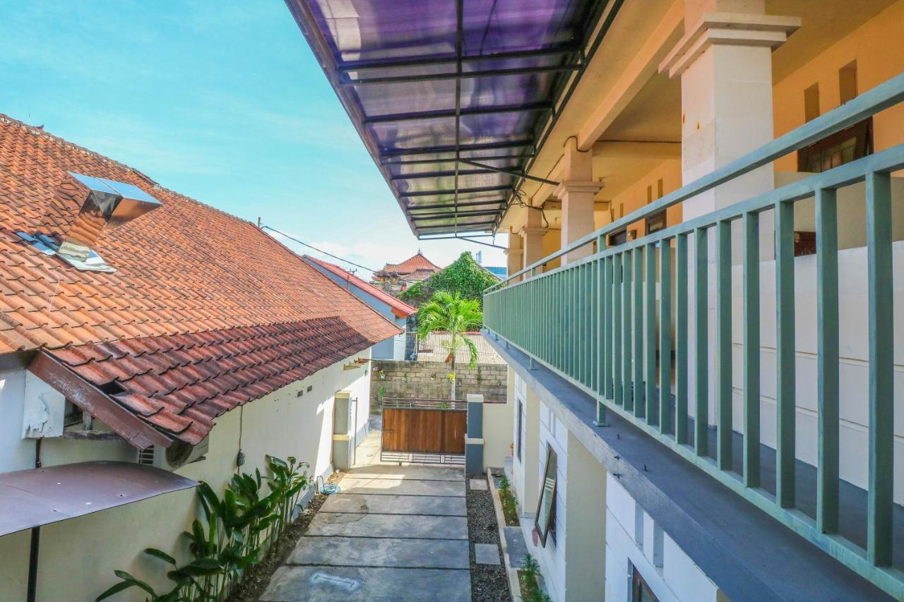 Oyo 2178 Merthan House Семиняк Екстериор снимка