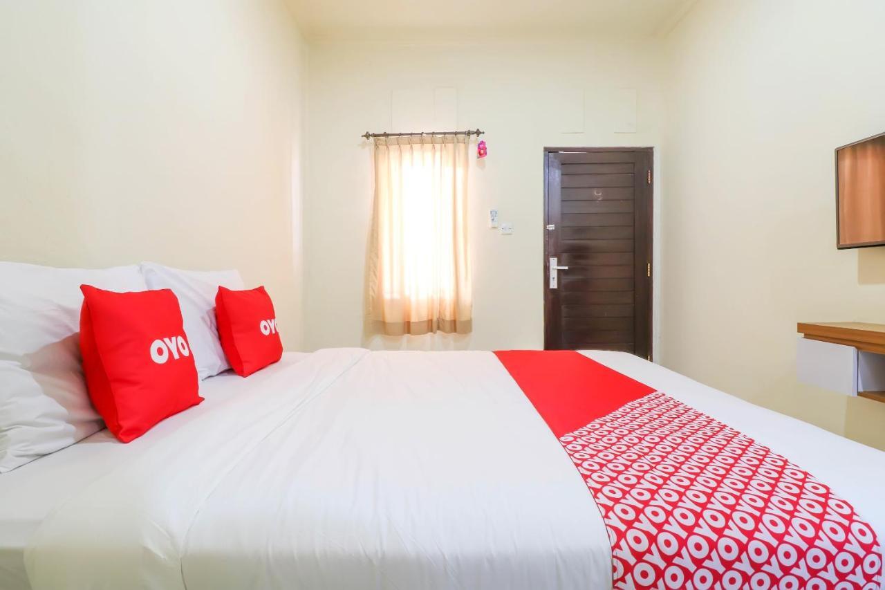 Oyo 2178 Merthan House Семиняк Екстериор снимка